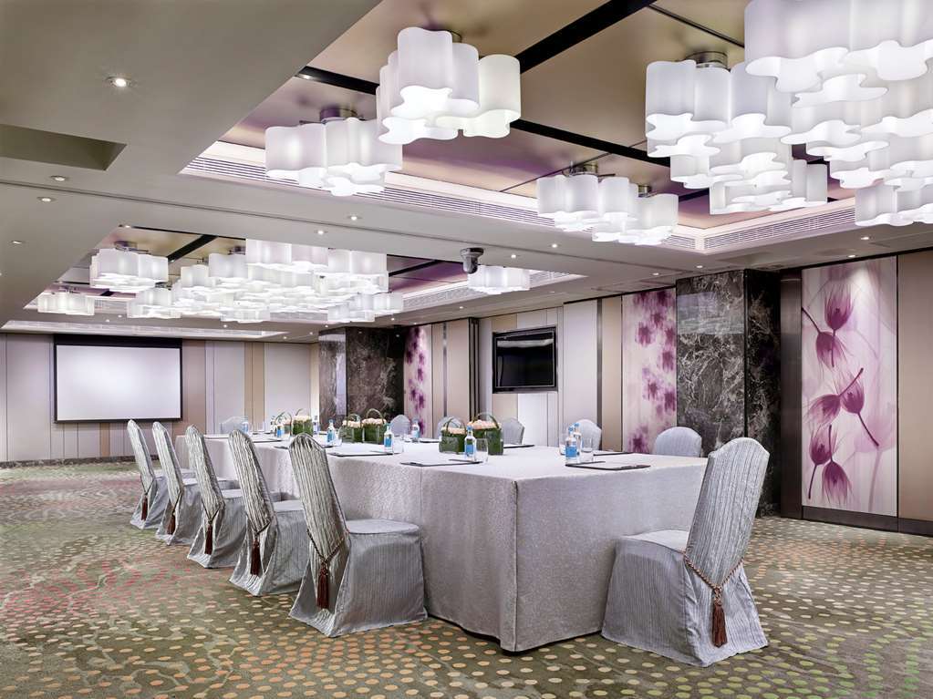 โรงแรม โรงแรมรอยัล การ์เด้น ฮ่องกง
